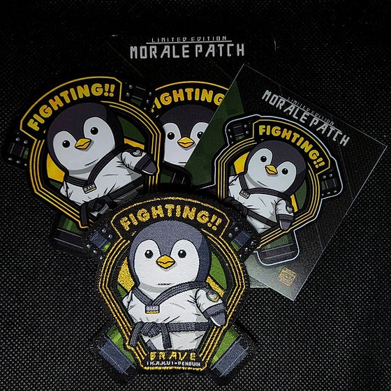 |M.A.M.U| – Penguin Fighting Limited Edition Set